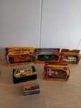 Miniaturas antigas matchbox e corgi