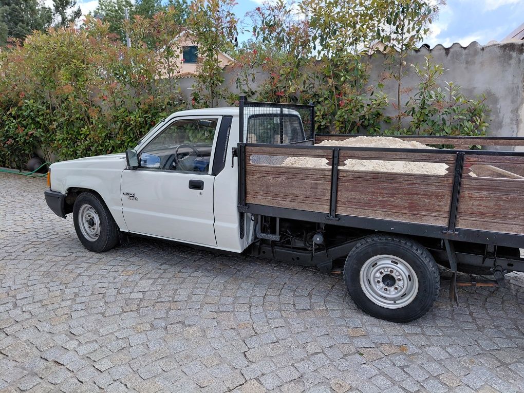 Carrinha mitsubishi  l200