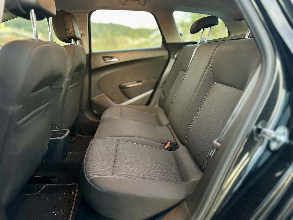 Opel Astra Sports Tourer 1.3 cdti - como novo