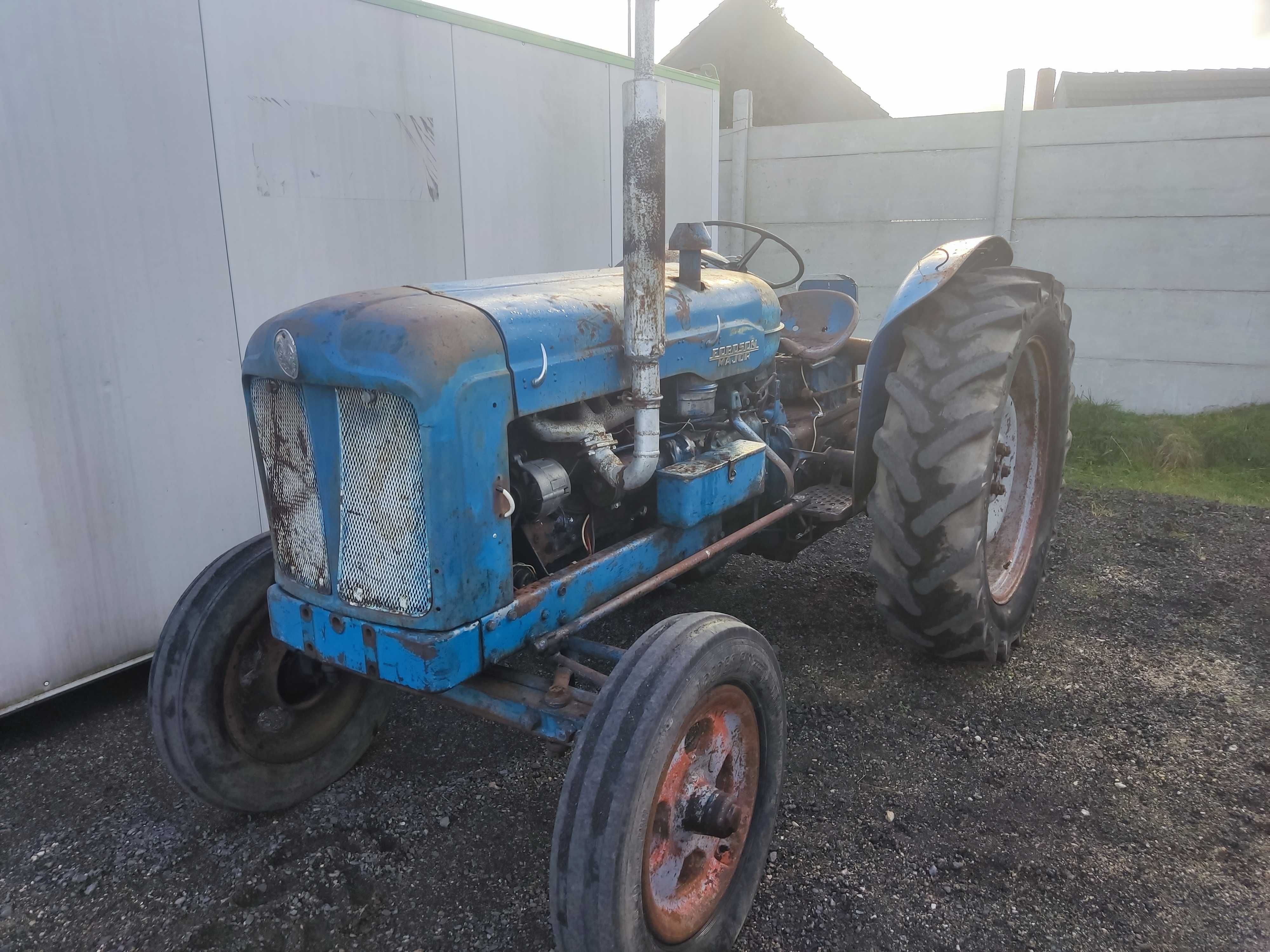 traktor zabytek fordson major 1976  sprawny do zarejestrowania