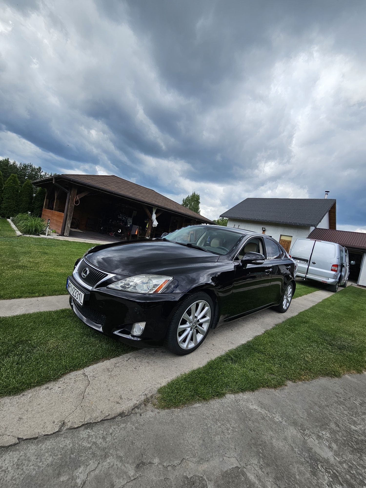 Lexus is250 V6 2010r