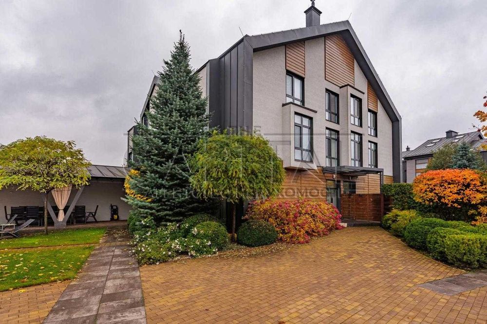 Оренда / Будинок
Київ, Голосіївський район, вул. Лютнева, 58