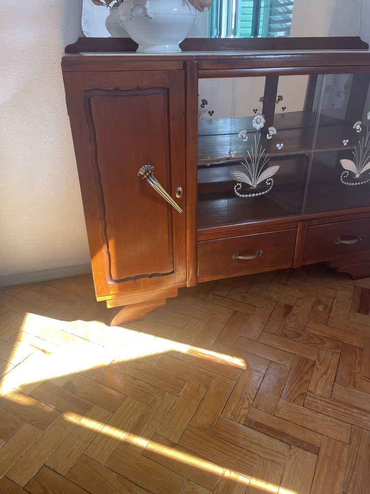 2 Moveis Aparadores
