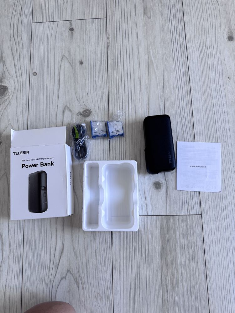 Telesin ladowarka powerbank GoPro prawie NOWA