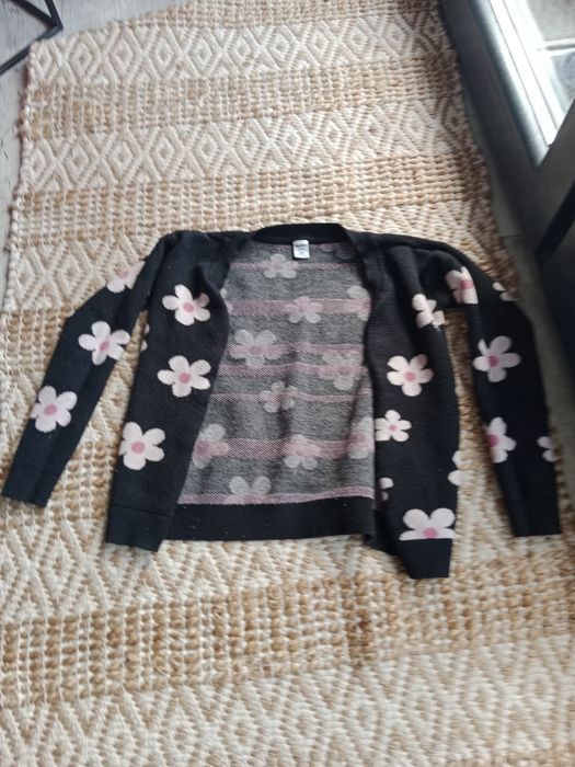 Sweterek rozmiar 128