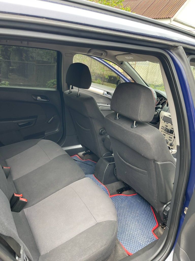 Продам Opel Astra H 1.7 cdi
