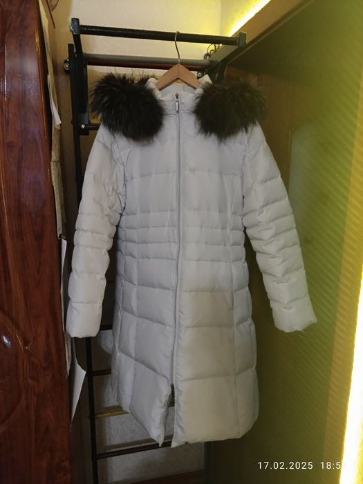 Продам пальто, пуховик