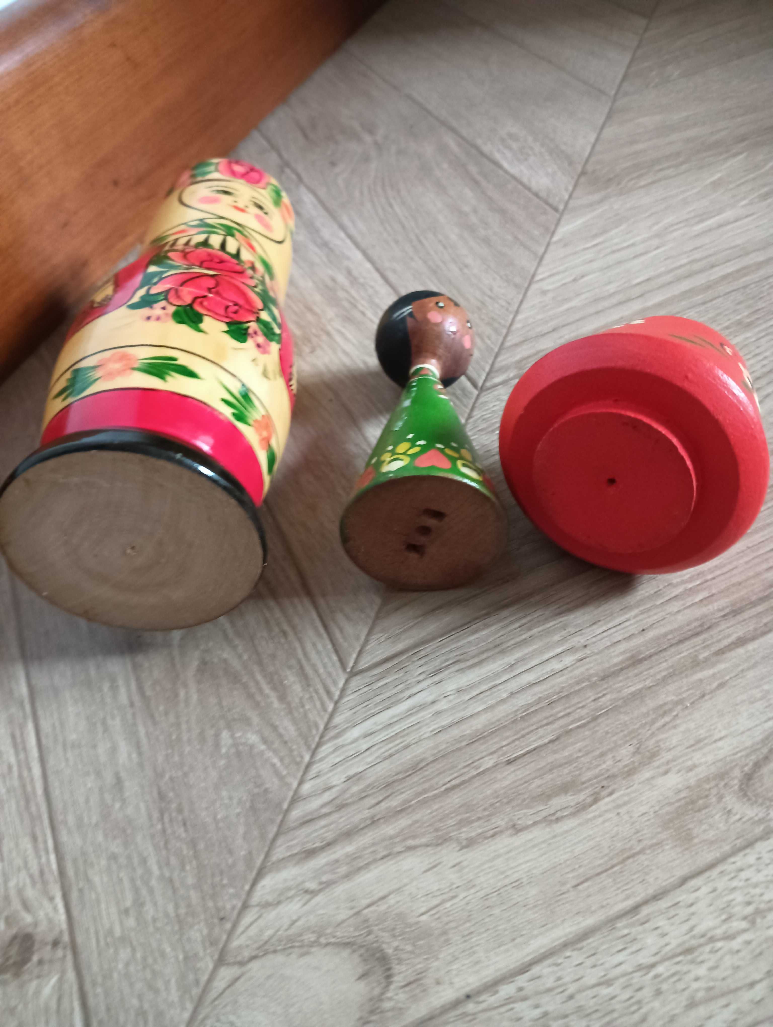 Drewniane figurki świecznik kieliszek na jajko matrioszka