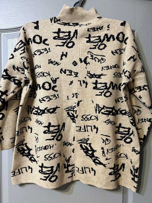 Продам теплу кофту в доброму станi