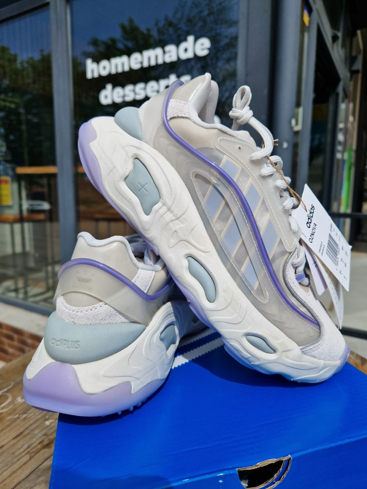 Кросівки Adidas Oznova