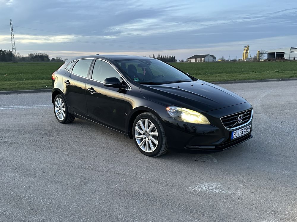 Volvo V40 Momentum, D3! 2 kpl. kół, z Niemiec! Po serwisie!