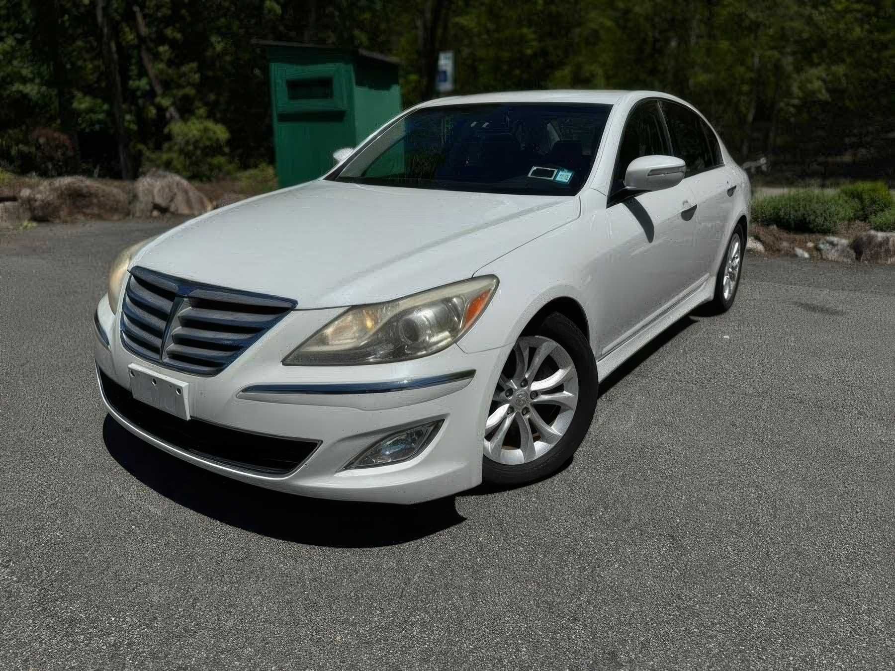 2012 Hyundai Genesis