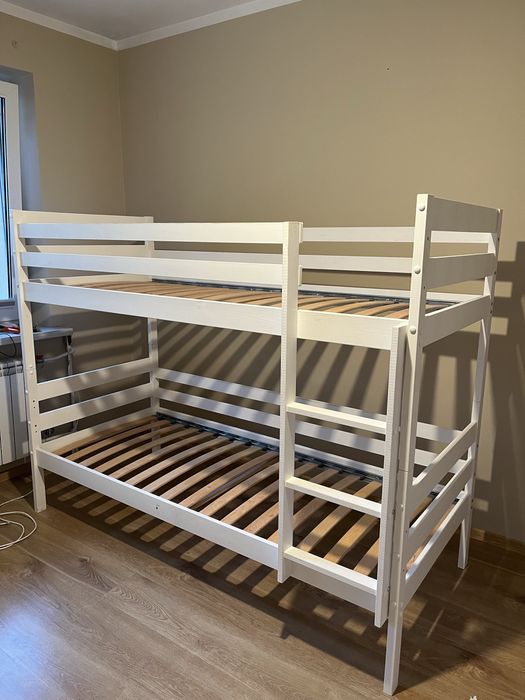 Łóżko piętrowe młodzieżowe