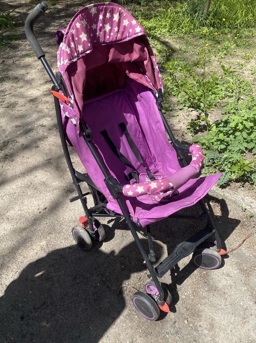 Прогулянкова каляска