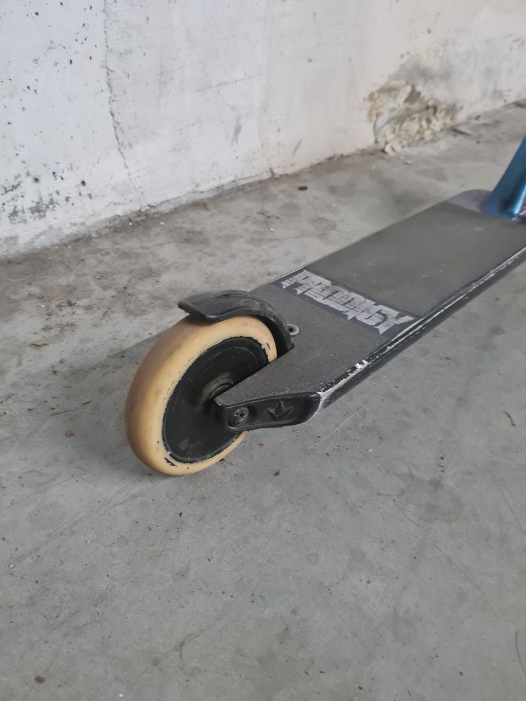Hulajnoga Blunt Prodigy S7 midnight