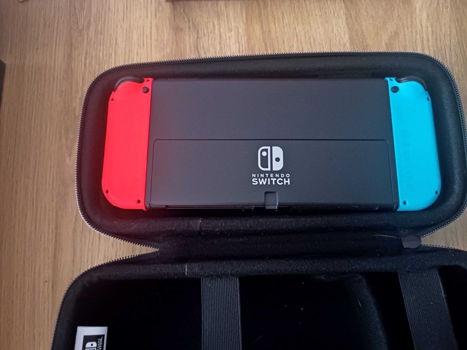 Konsola Nintendo Switch Oled zestaw