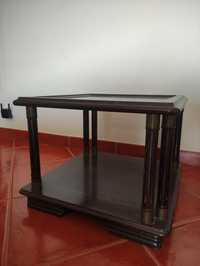 Mesa vidro, em madeira