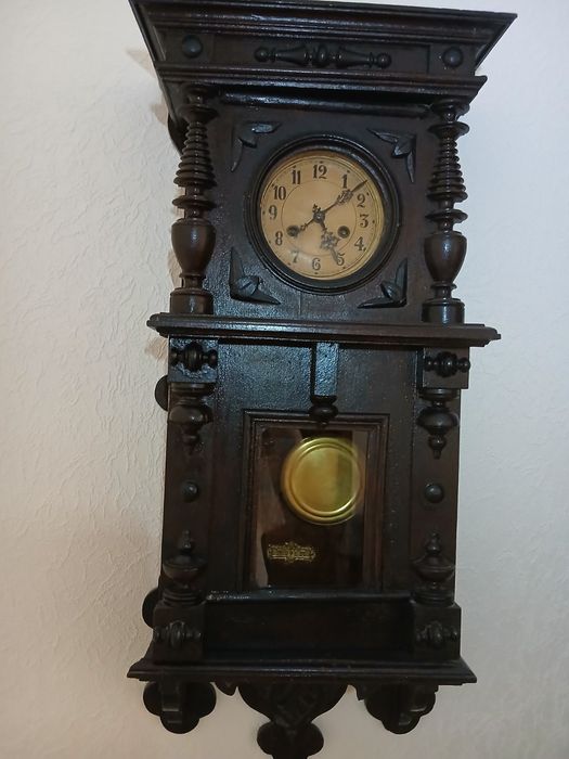 Годинник настінний