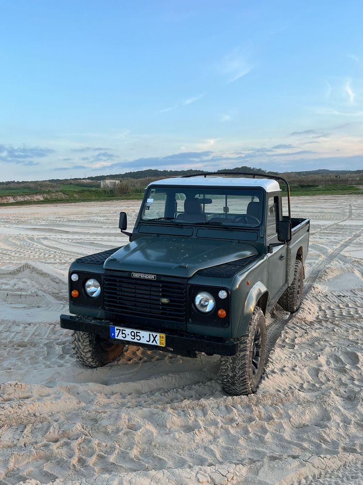 Land Rover Defender 110