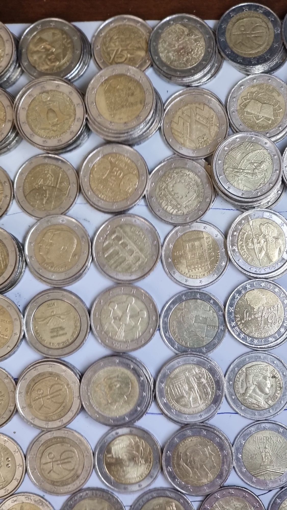 250 moedas de 2 euros