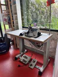 Maquina Corte e coser Singer 831