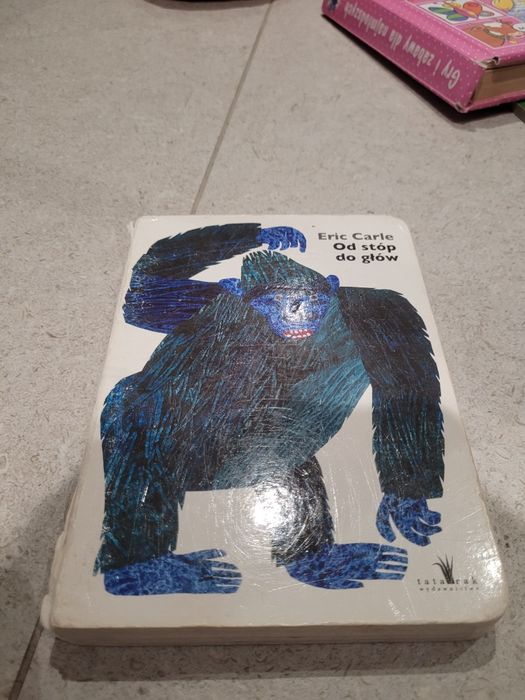 Ksoazka dla dzieci Eric Carle od stóp do głów.