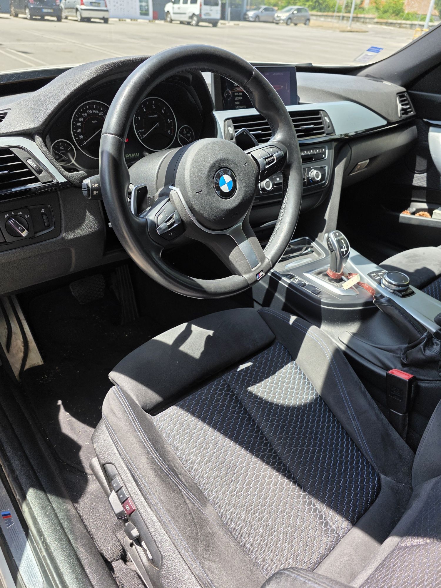 320d GT pack /M com teto de abrir panorâmico