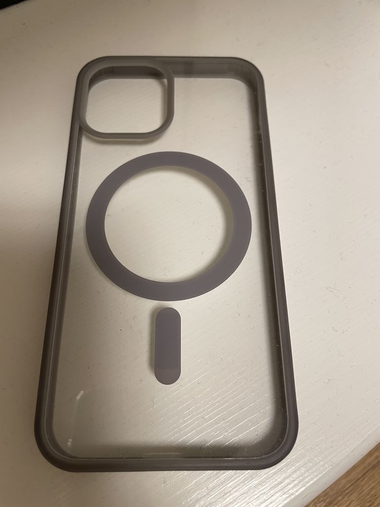 Продам чехол на Iphone 12 pro
