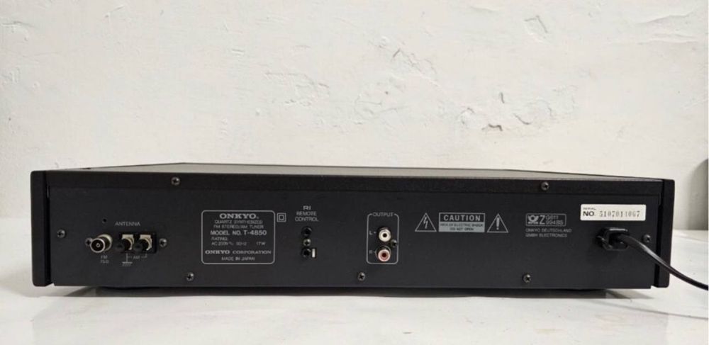Am/Fm Tuner Onkyo T-4850. Wykonane w Japonii