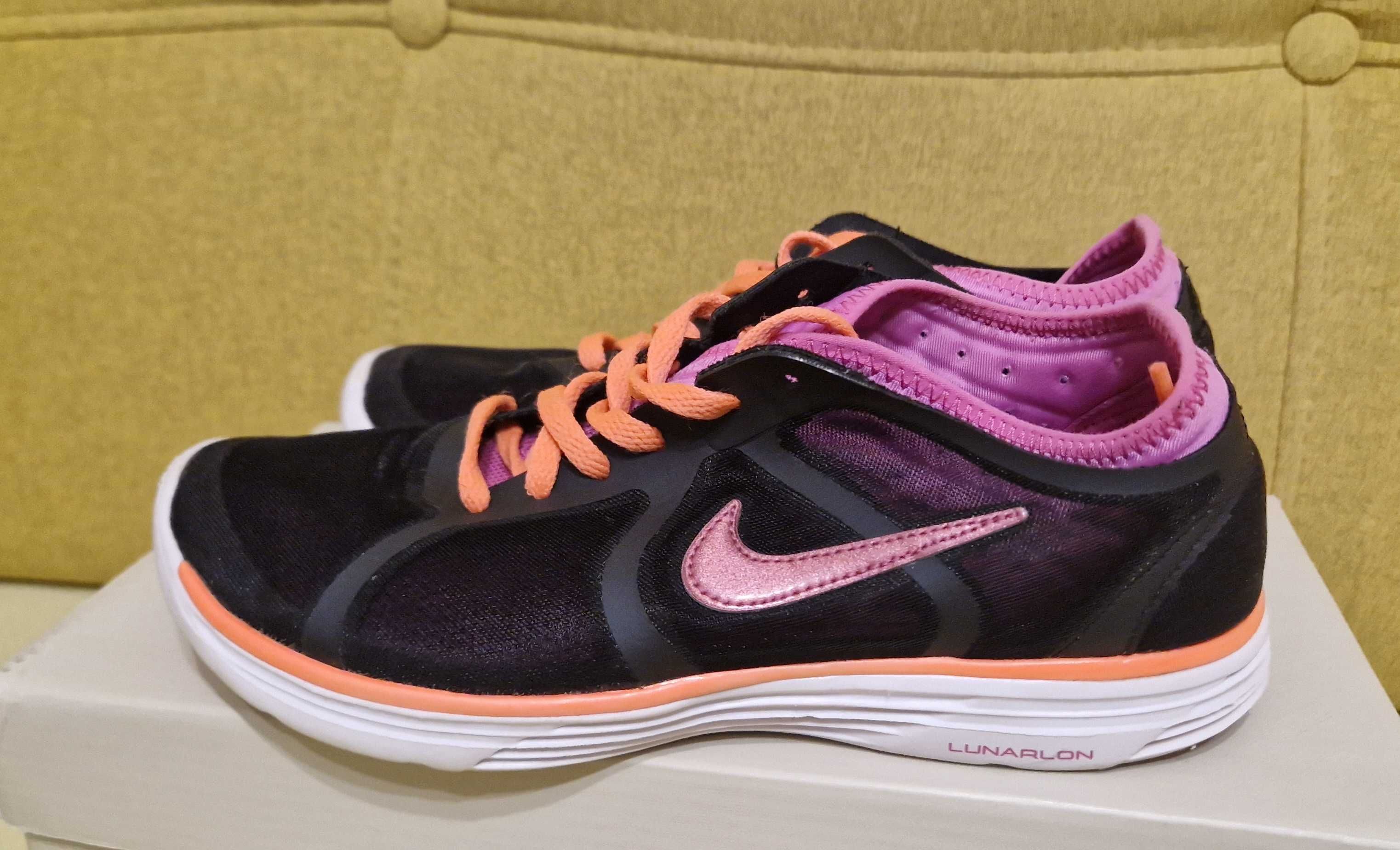 Buty sportowe Nike Lunarlon Fitness 36,5