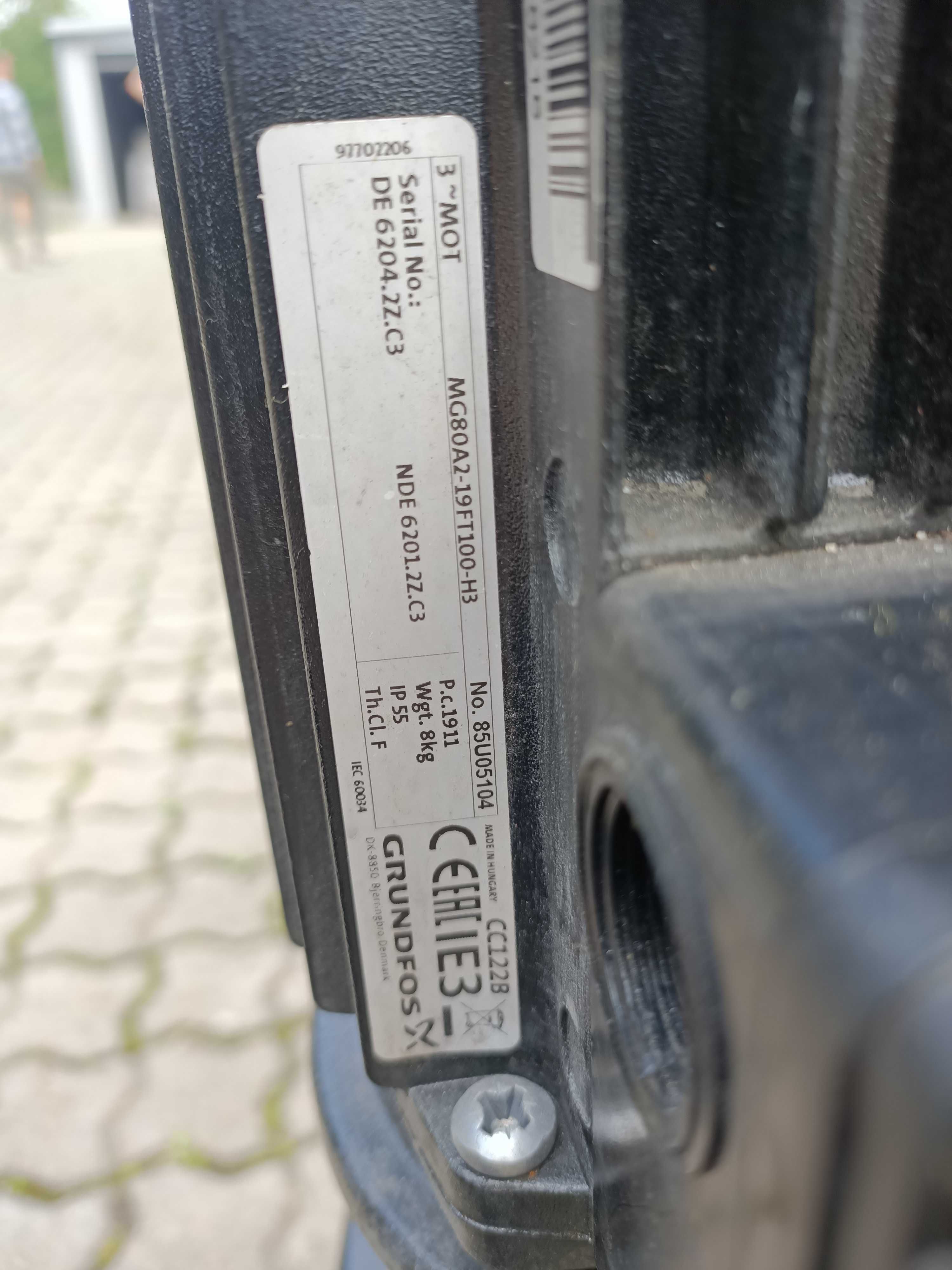 Pompa pionowa GRUNDFOS CR1-15 A-A-A-E-HQQE