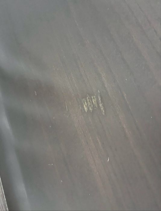 Cama madeira maciça + colchão + estrado + resguardo + carpete