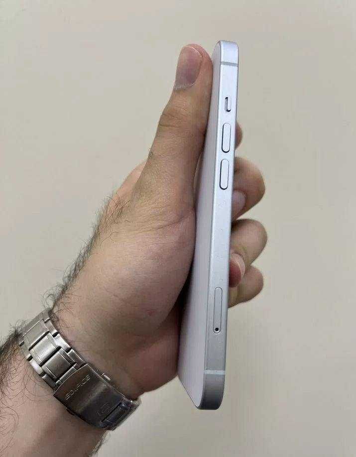 iPhone 15 128 GB