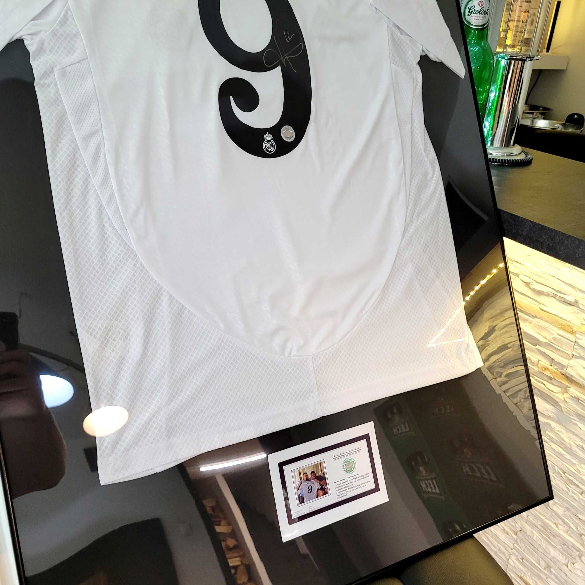 Mbappe koszulka z podpisem, autograf, rama. Na prezent