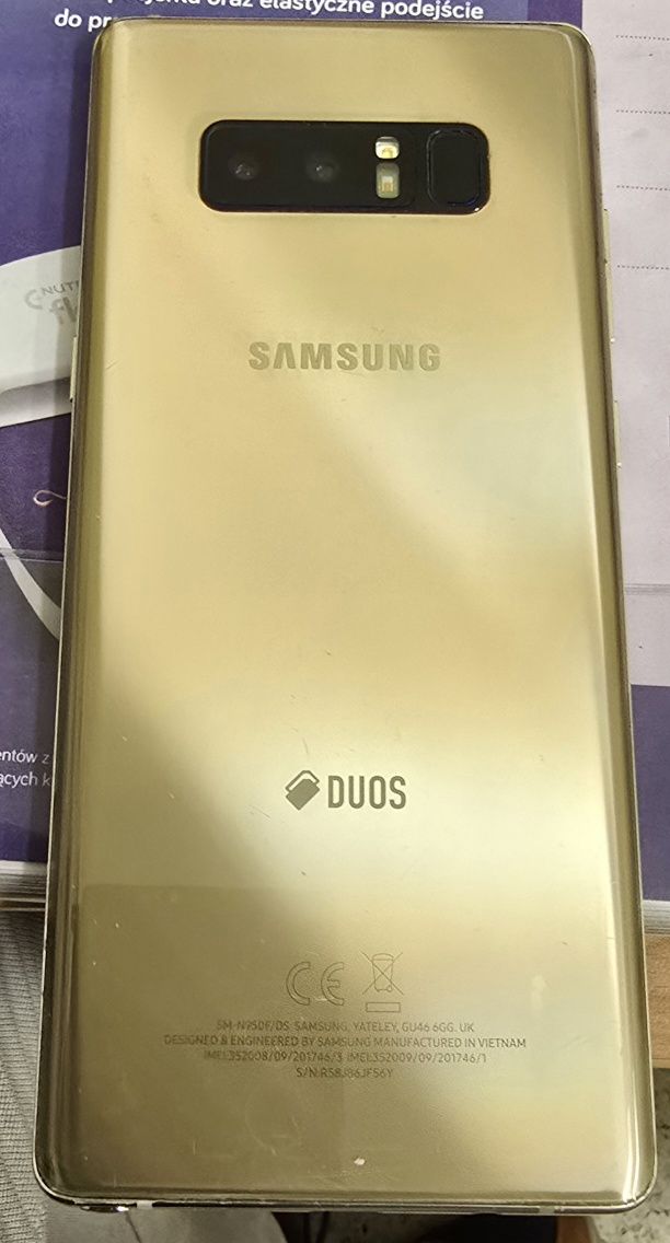 Samsung Galaxy Note 8 plus stacja DEX.