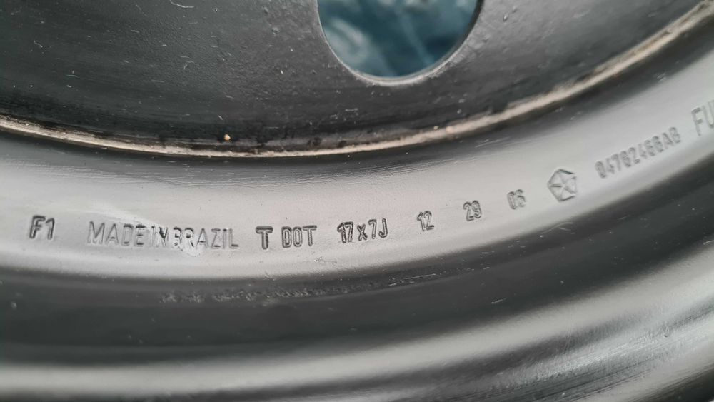 Felgi stalowe oryginalne chrysler dodge R17