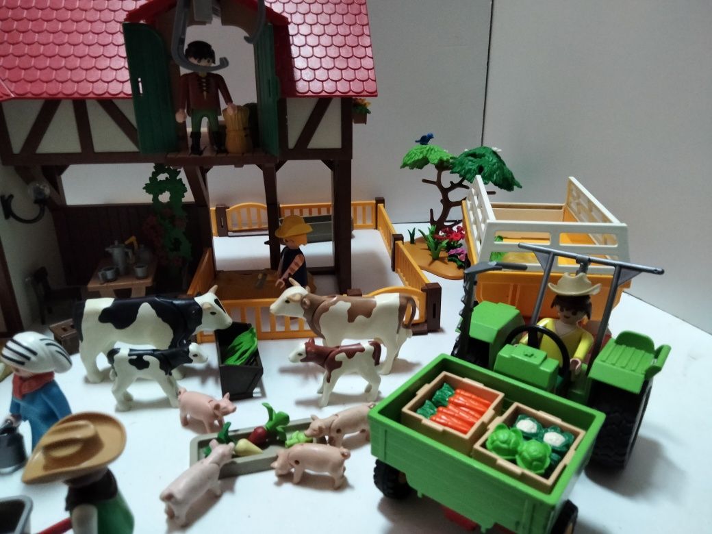 Playmobil gospodarstwo rolne z traktorem
