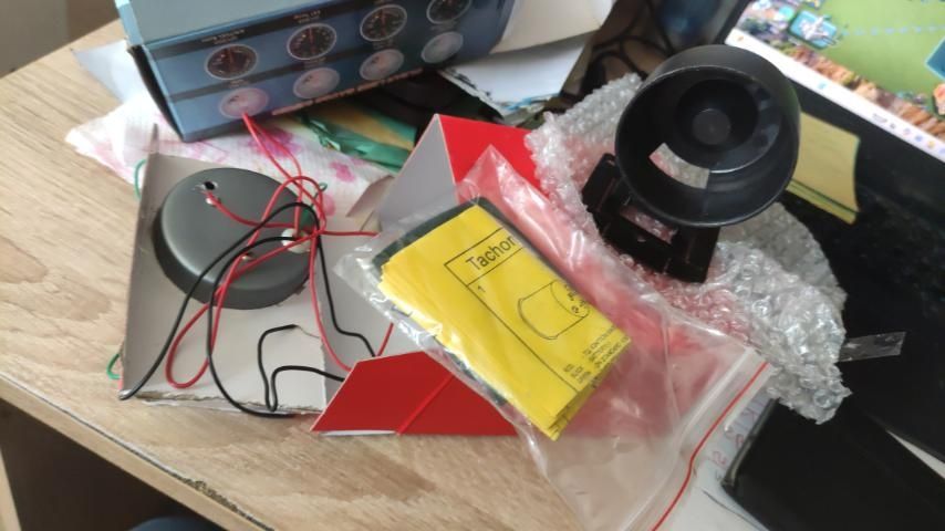 Электронный датчик давления масла + цифровой указатель LED диодный