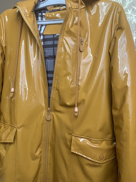 Жіноча куртка