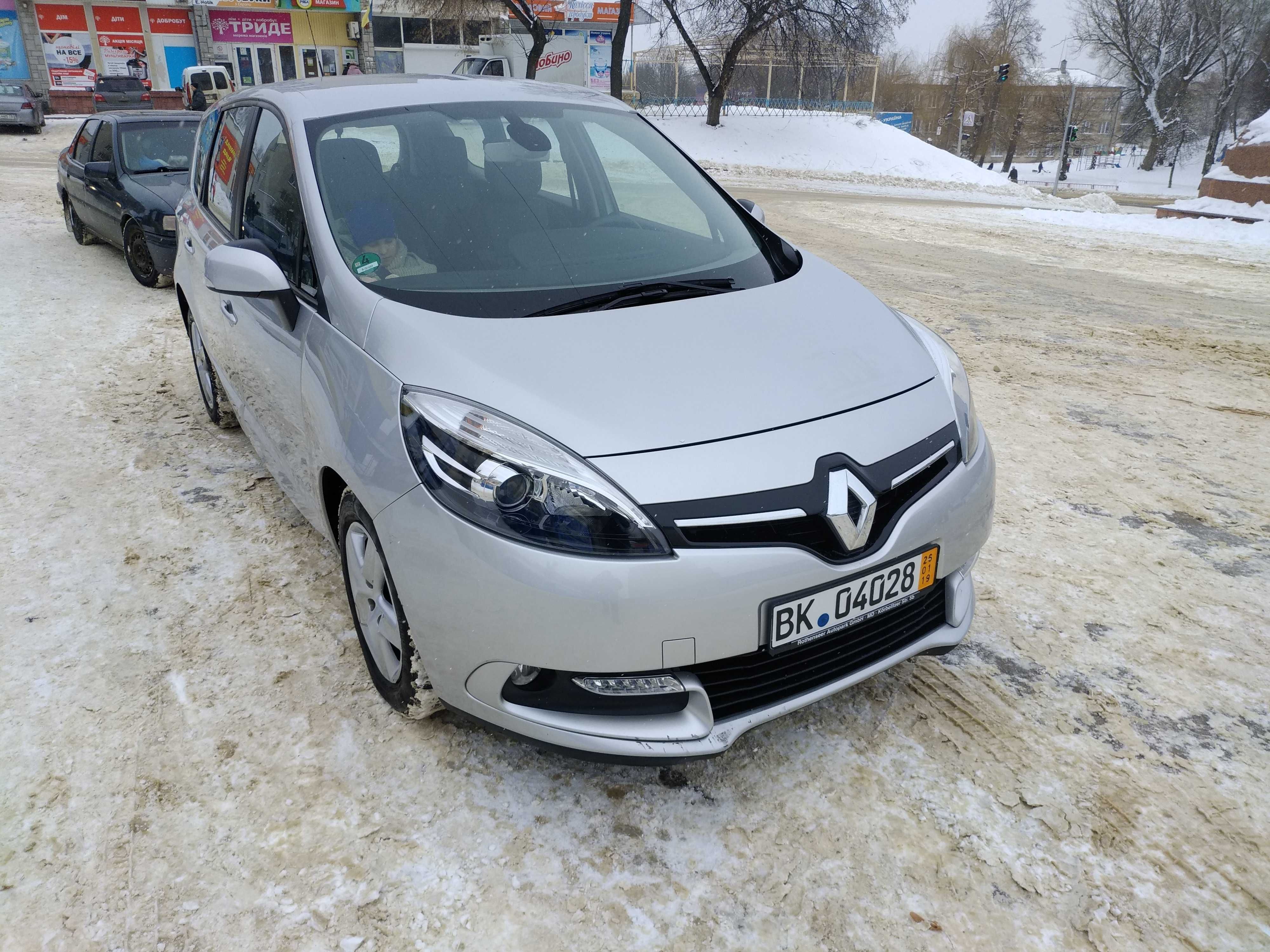 Renault Grand Scenic 2015