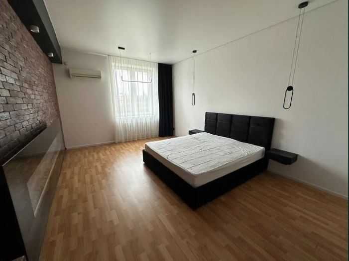 3х квартира 83 кв.м., р-н фонтана пр.М.Примаченко.