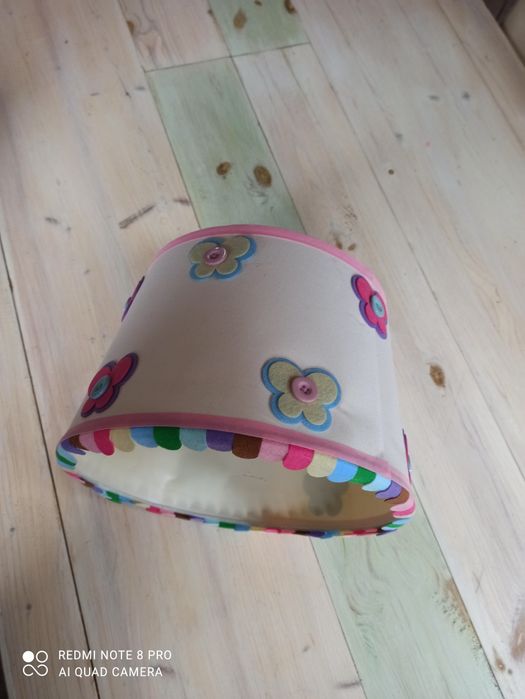 Żyrandol do pokoju dziecięcego