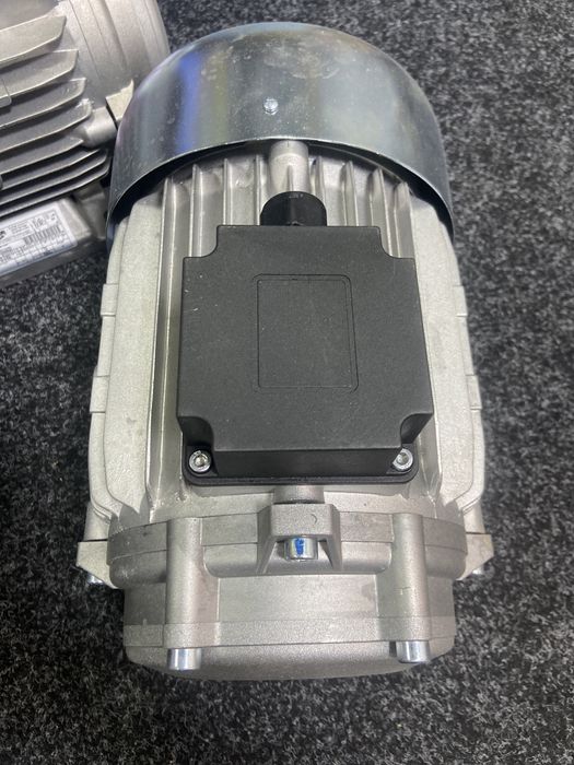 Электродвигатель, мотор для мойки Италия Mazzoni 5,5 кВт