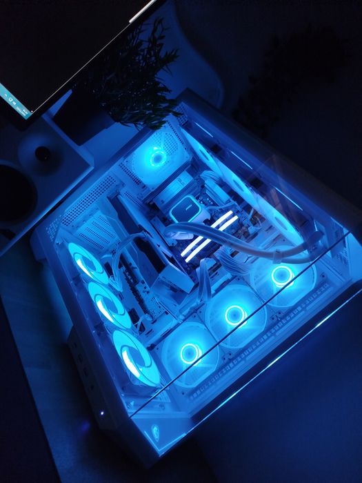 PC Gamer FULL WHITE – Ryzen 5 9600X • RX 9060 XT • 32GB DDR5 6000 • Wa