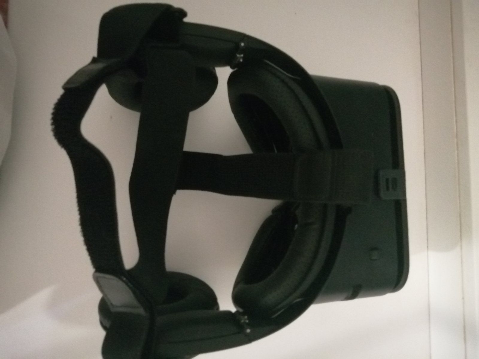 Продам VR Z6  по лояльно цене новые.