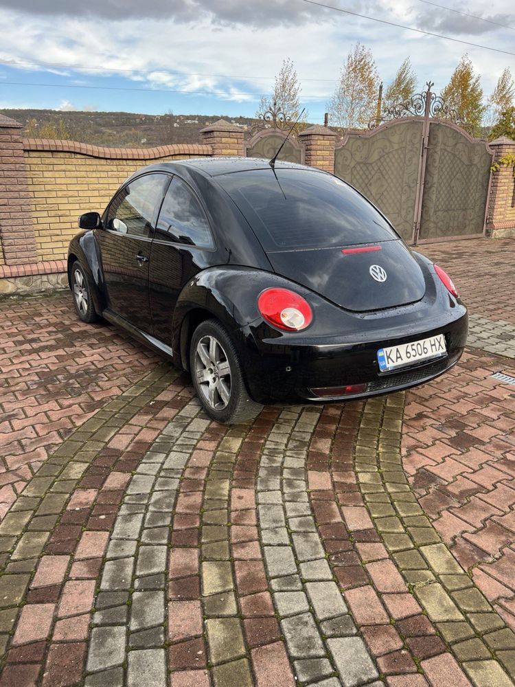 Продам Volkswagen New Beetle Жук автомобіль