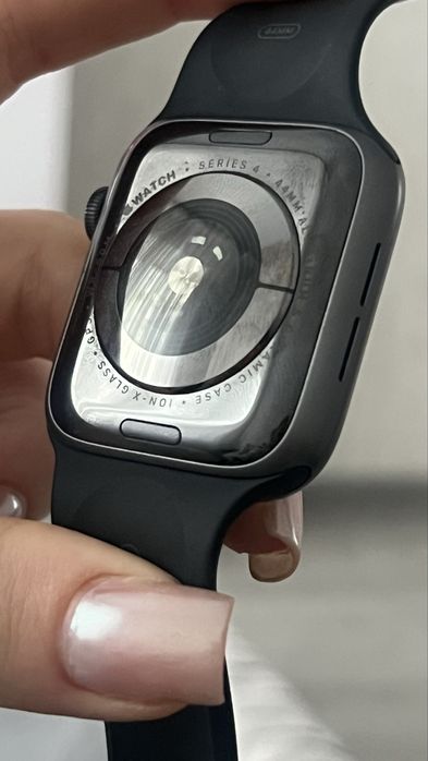 Apple Watch 4 / 44mm