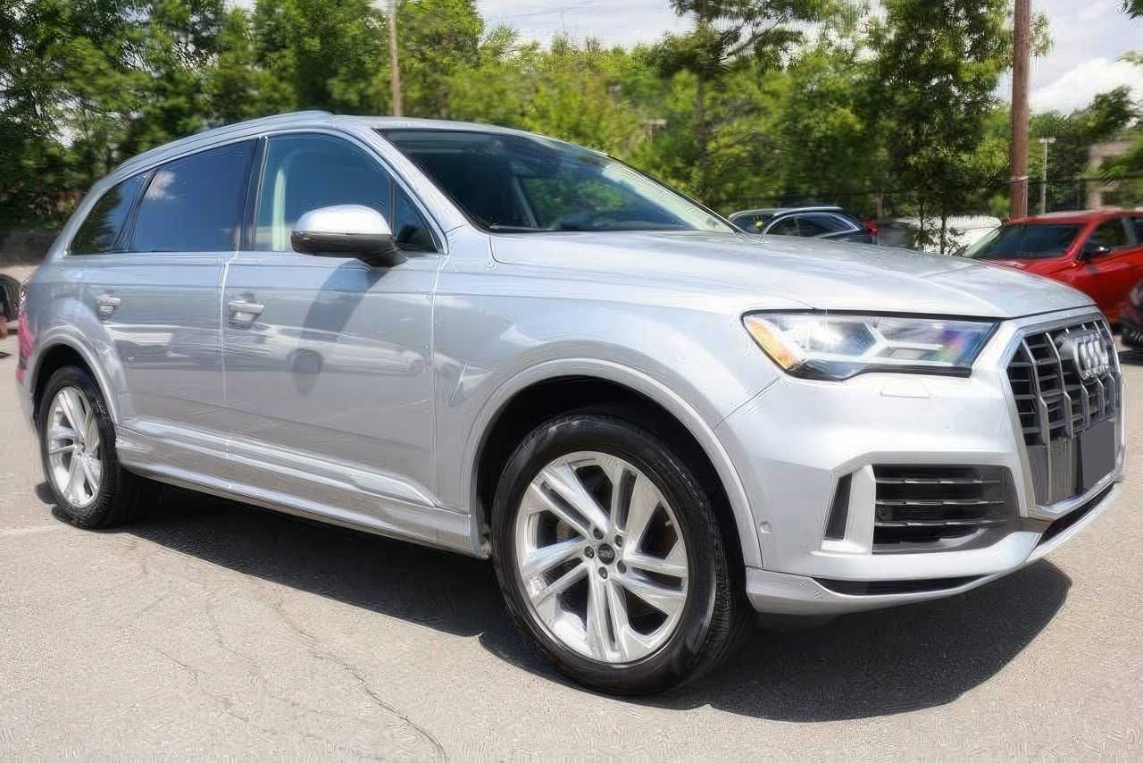 2022 Audi Q7 quattro Premium 55 TFSI