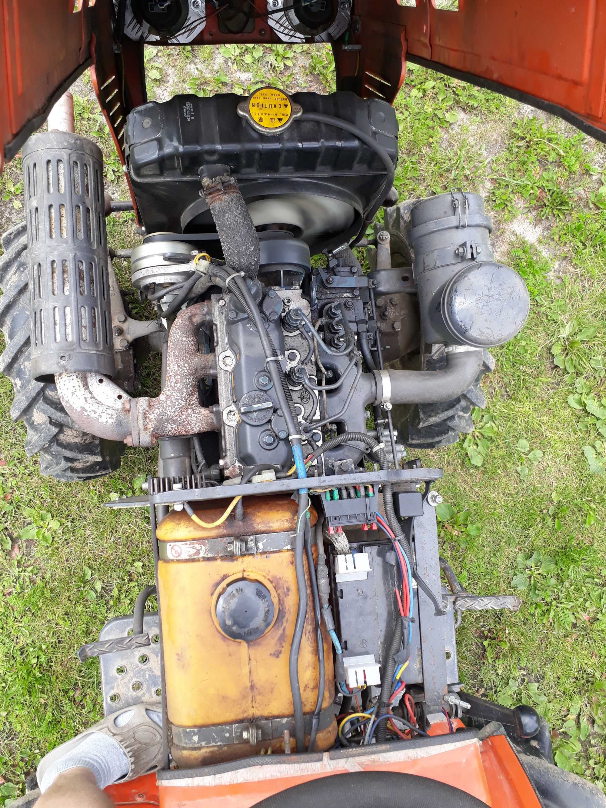 Traktorek Ogrodowy  Kubota B7001 4x4