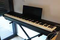 Piano Digital Roland FP-30 c/ vários acessórios